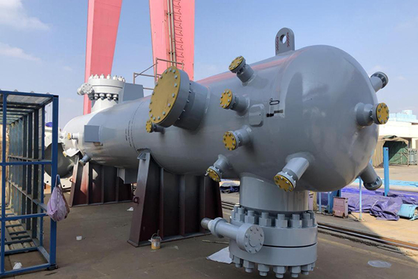 What are the three types of high-pressure vessels?